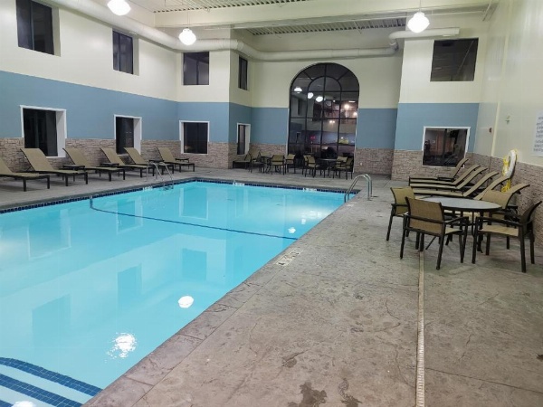 Holiday Inn Express & Suites Buffalo Airport by IHG image 5